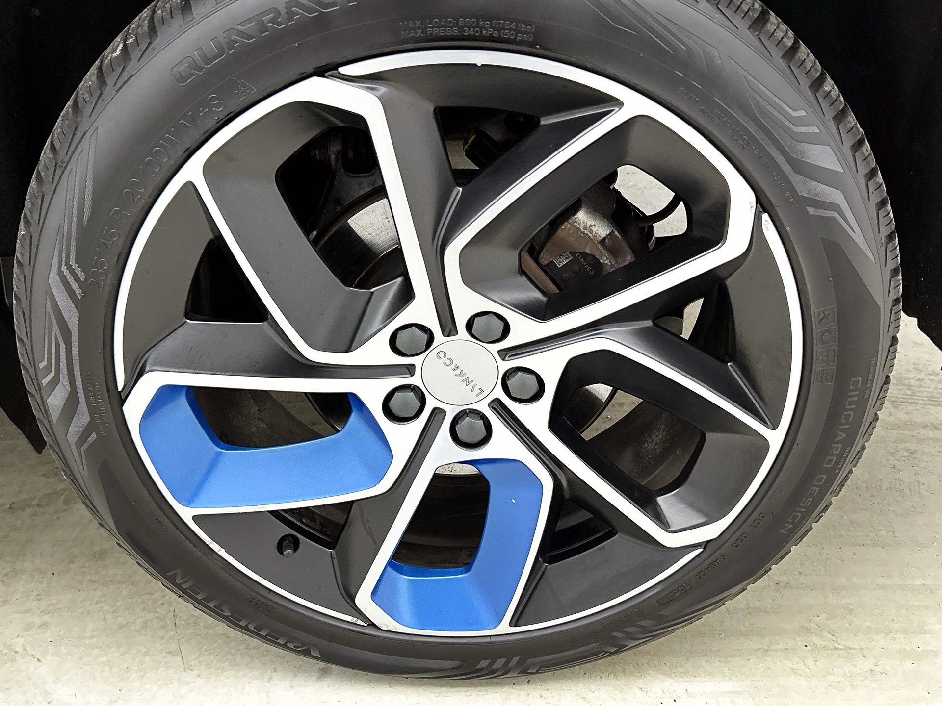Lynk & Co-01-image-36