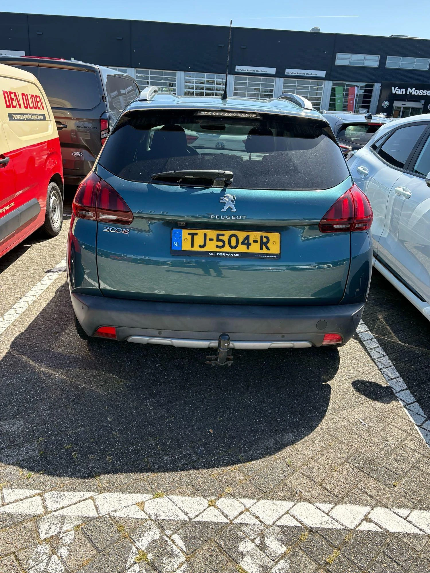 Peugeot-2008-image-1