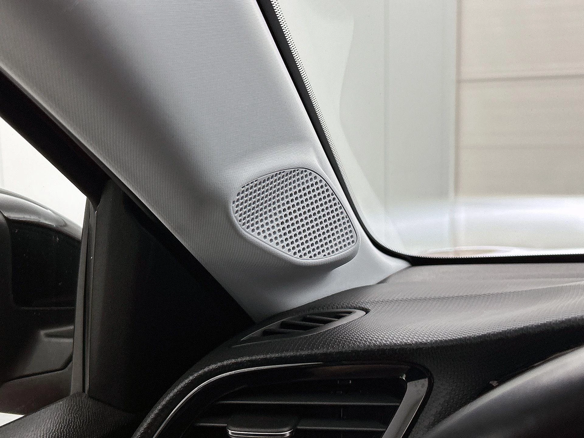 Opel-Corsa-image-12