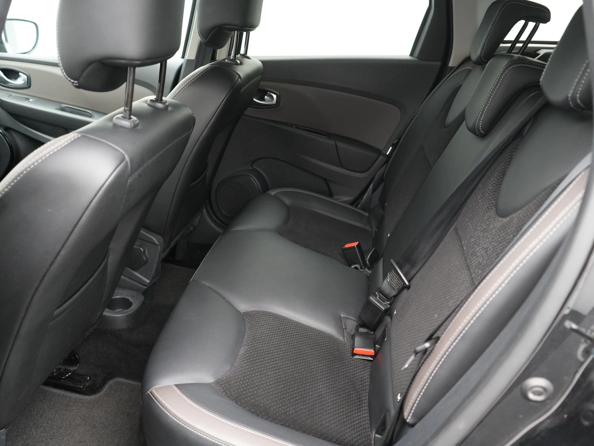 Renault-Clio-image-9