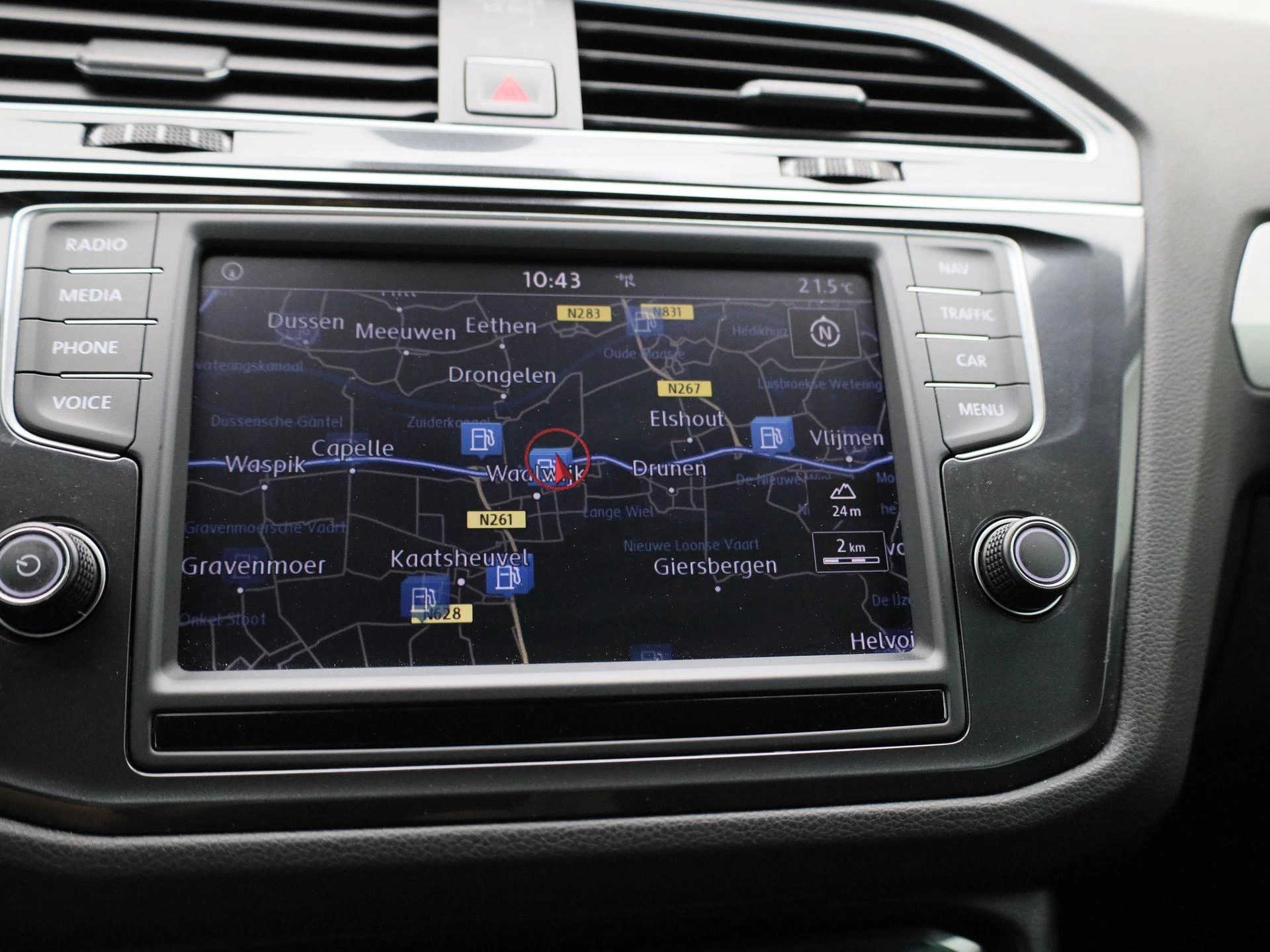 Volkswagen-Tiguan-image-15