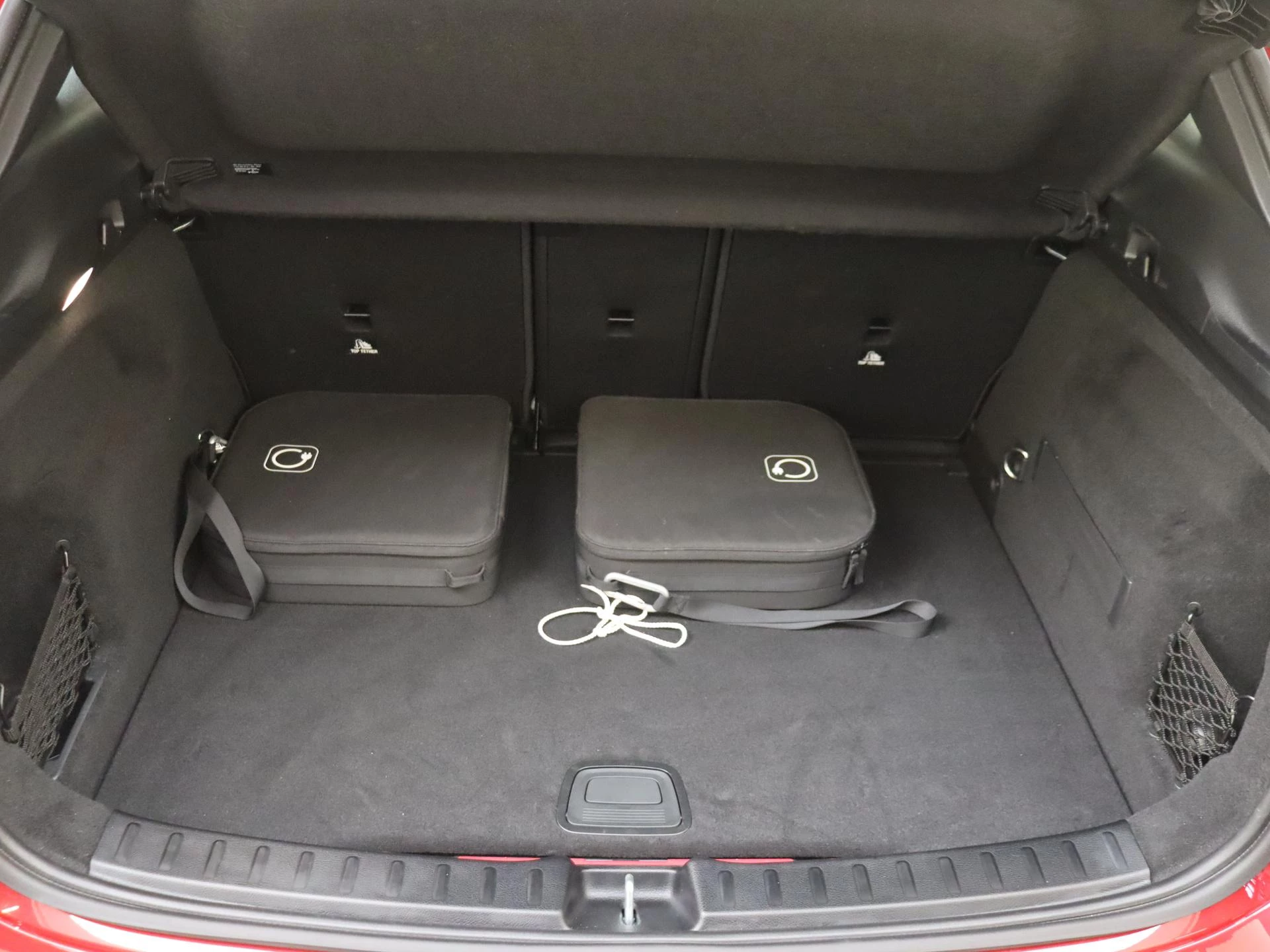 Mercedes-Benz-GLA-image-29