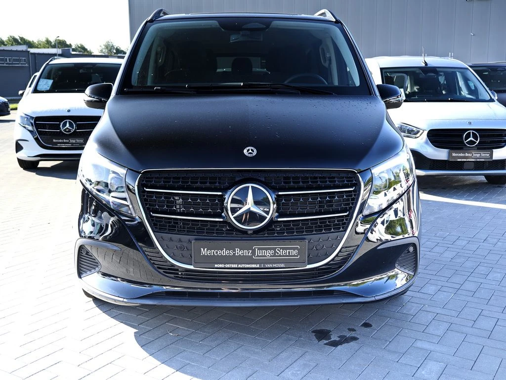 Mercedes-Benz-V-Klasse 220-image-2
