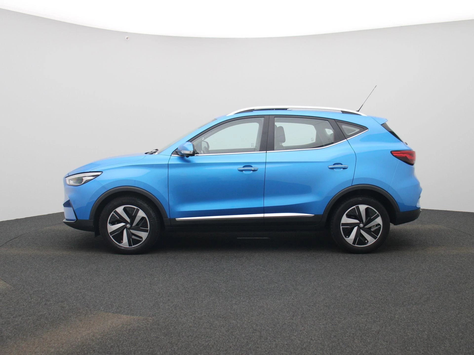 MG ZS EV Long Range Luxury 70 kWh