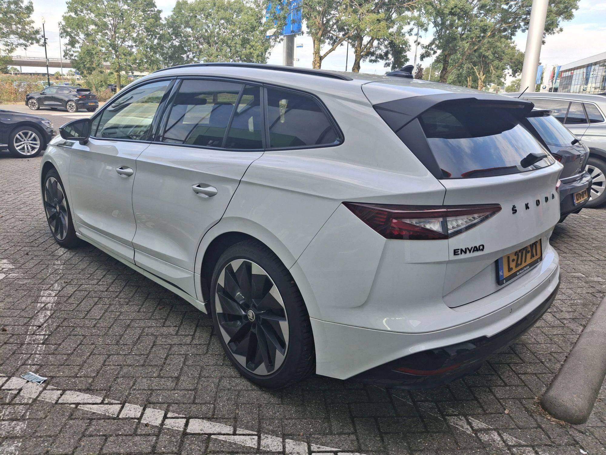 Škoda-Enyaq iV-image-5