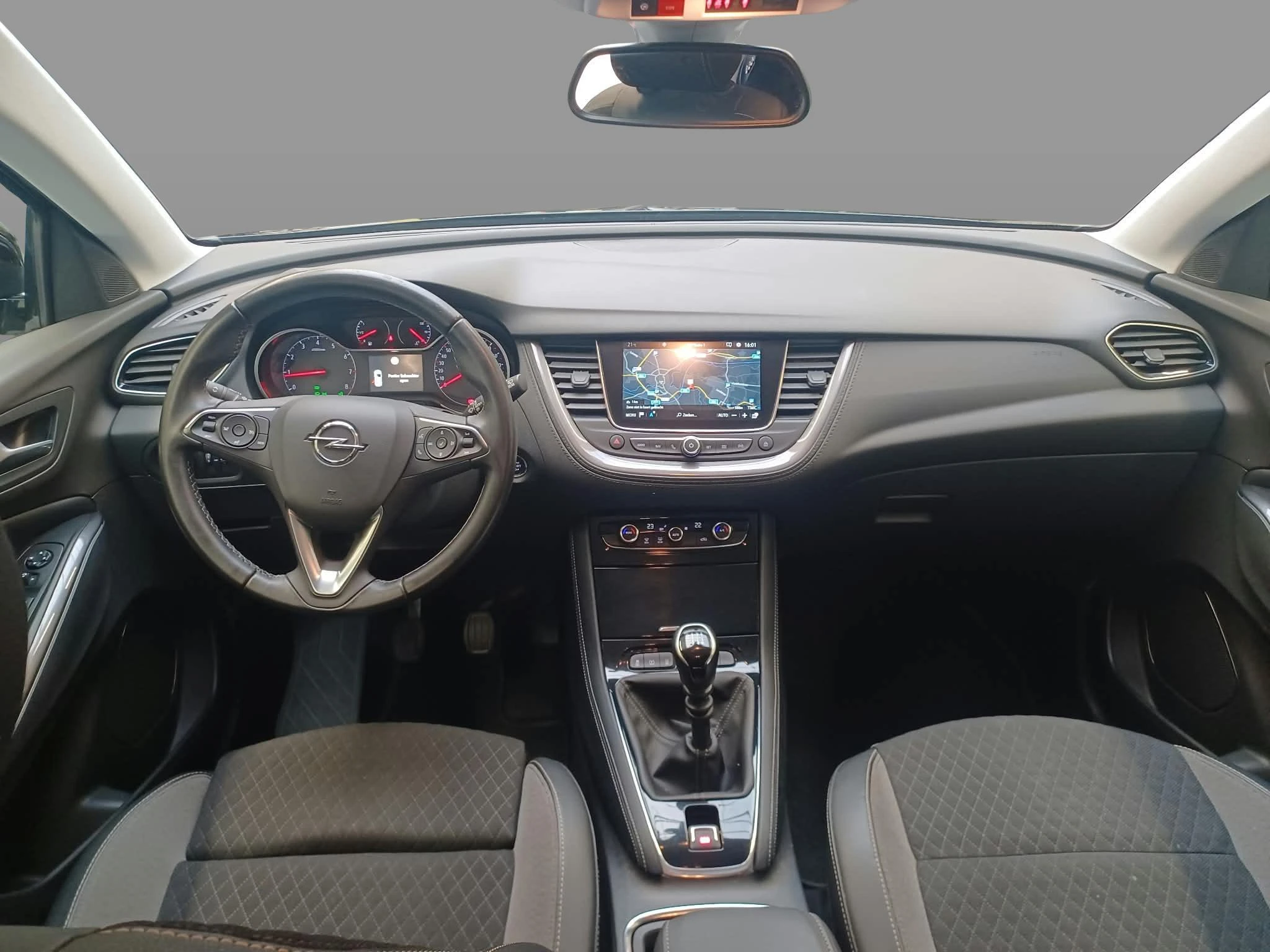 Opel-Grandland X-image-9