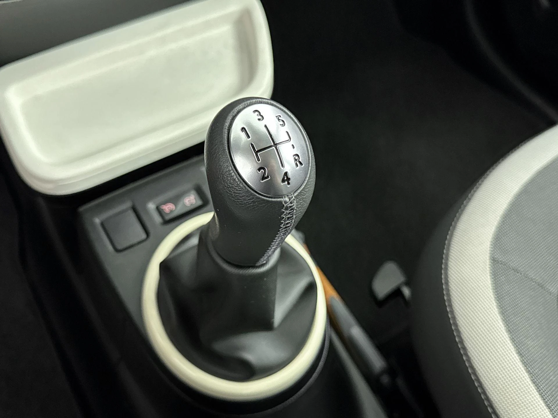 Renault-Twingo-image-20