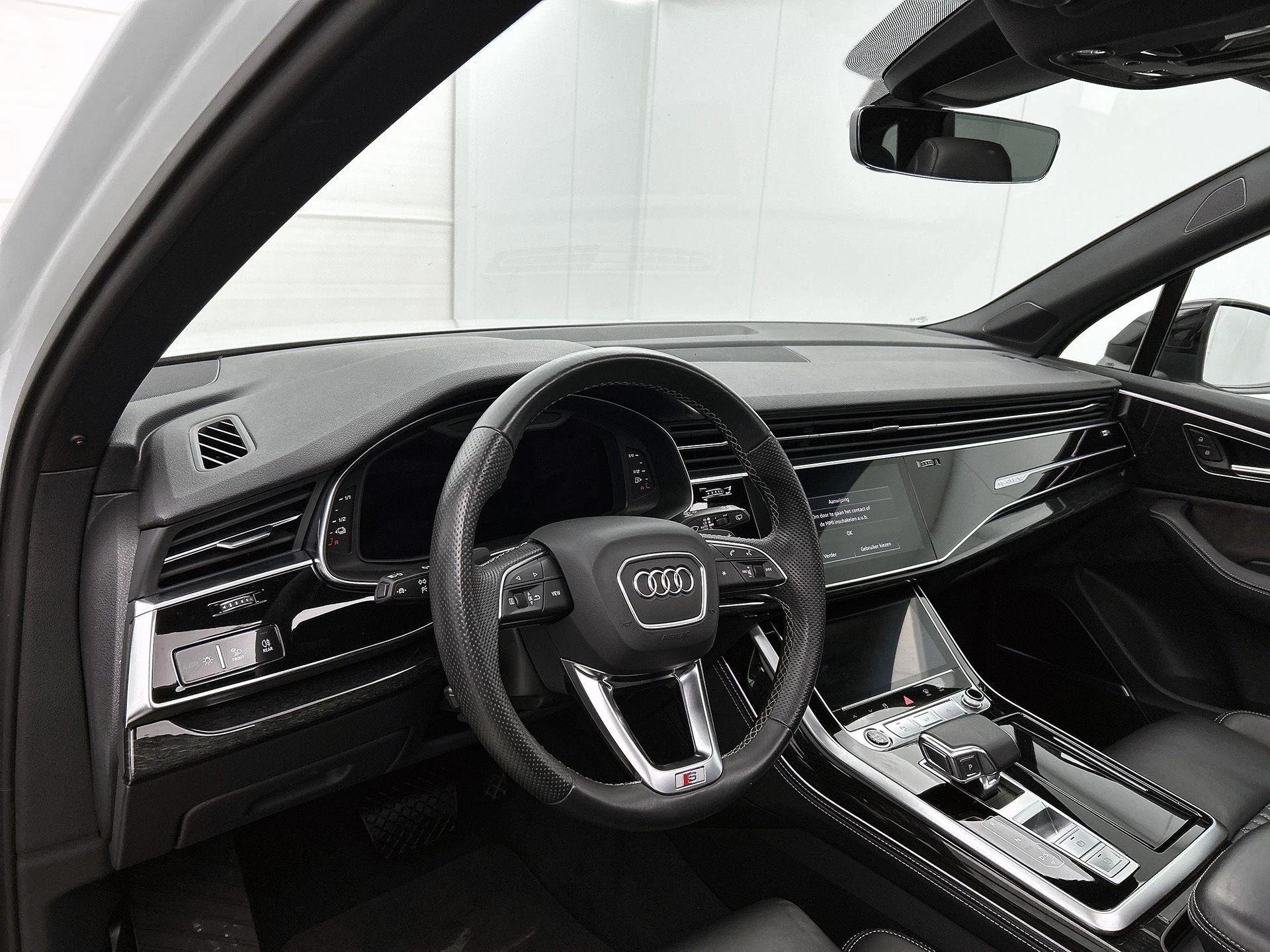 Audi-Q7-image-17