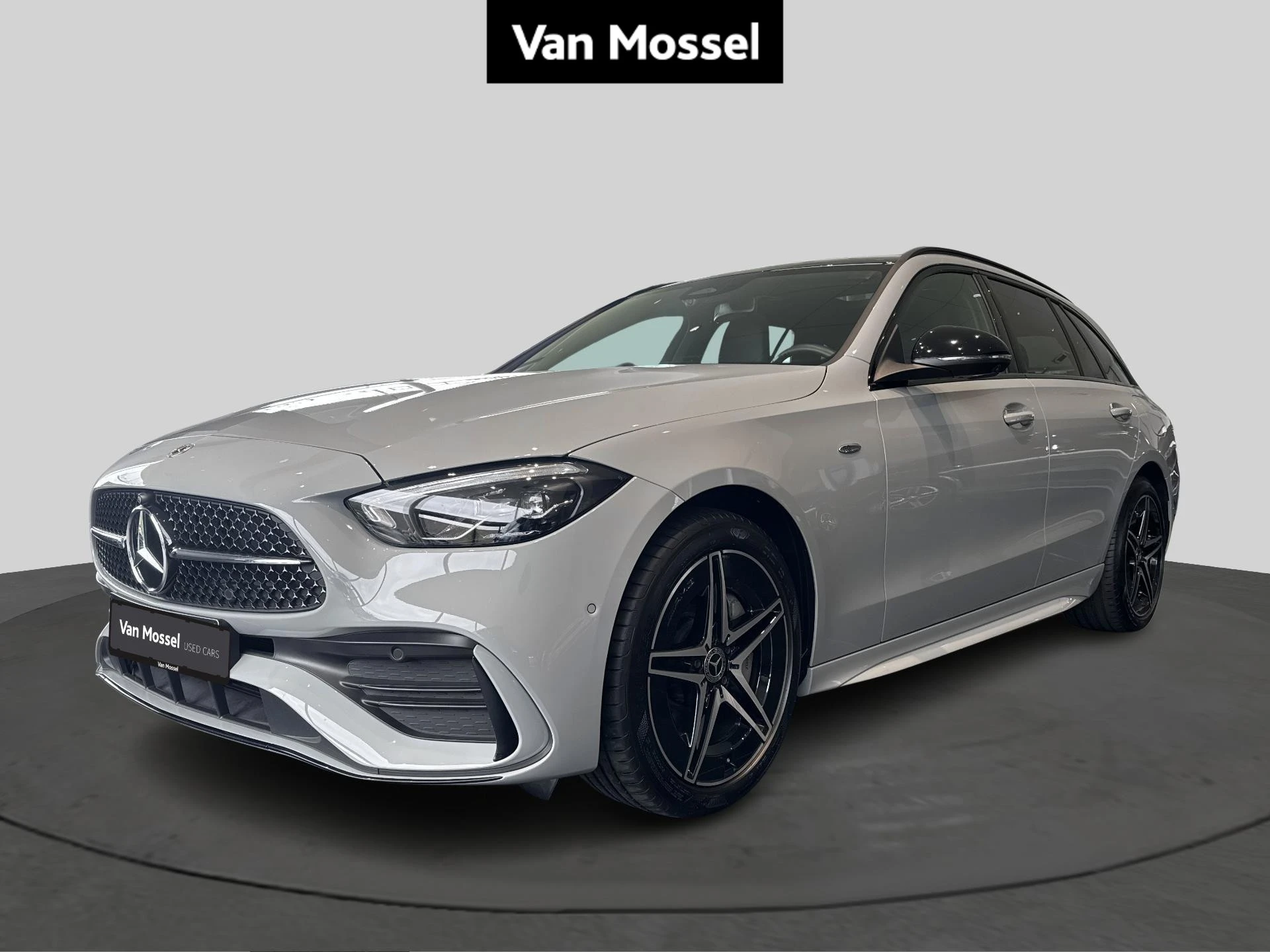Mercedes-Benz-C-Klasse-image-0