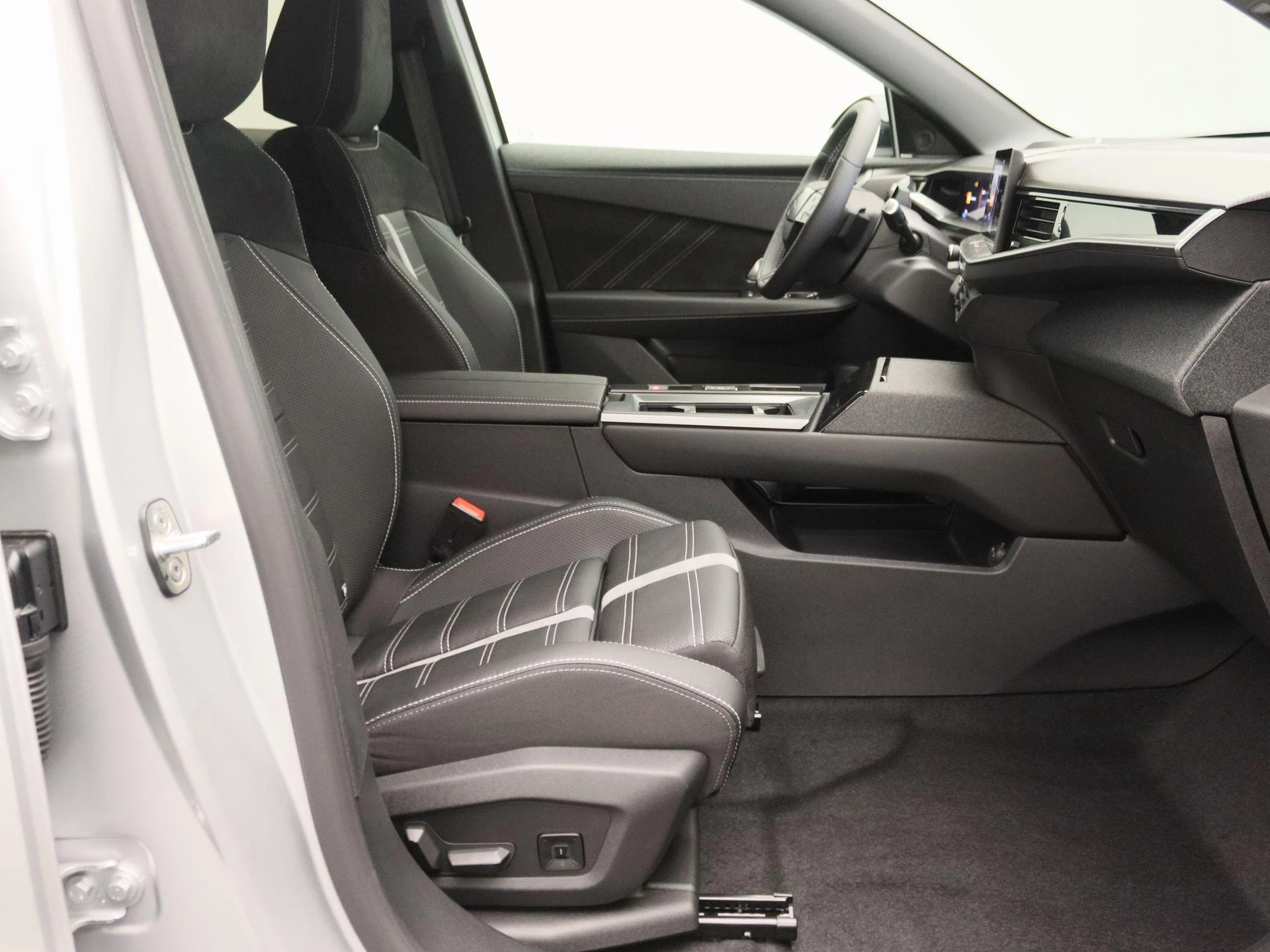 Opel-Grandland-image-24