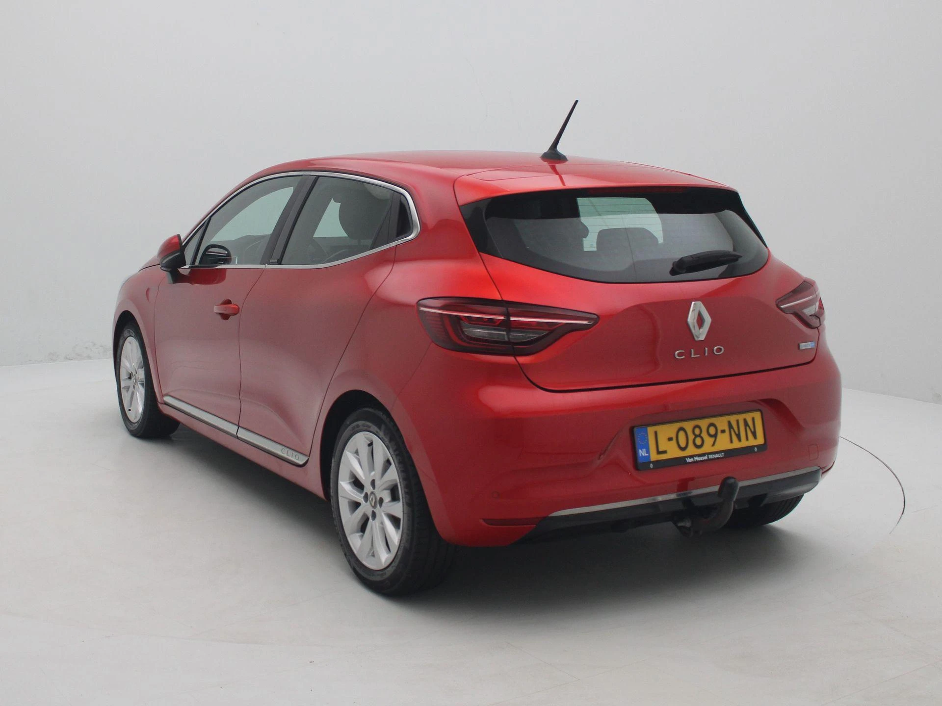 Renault-Clio-image-1
