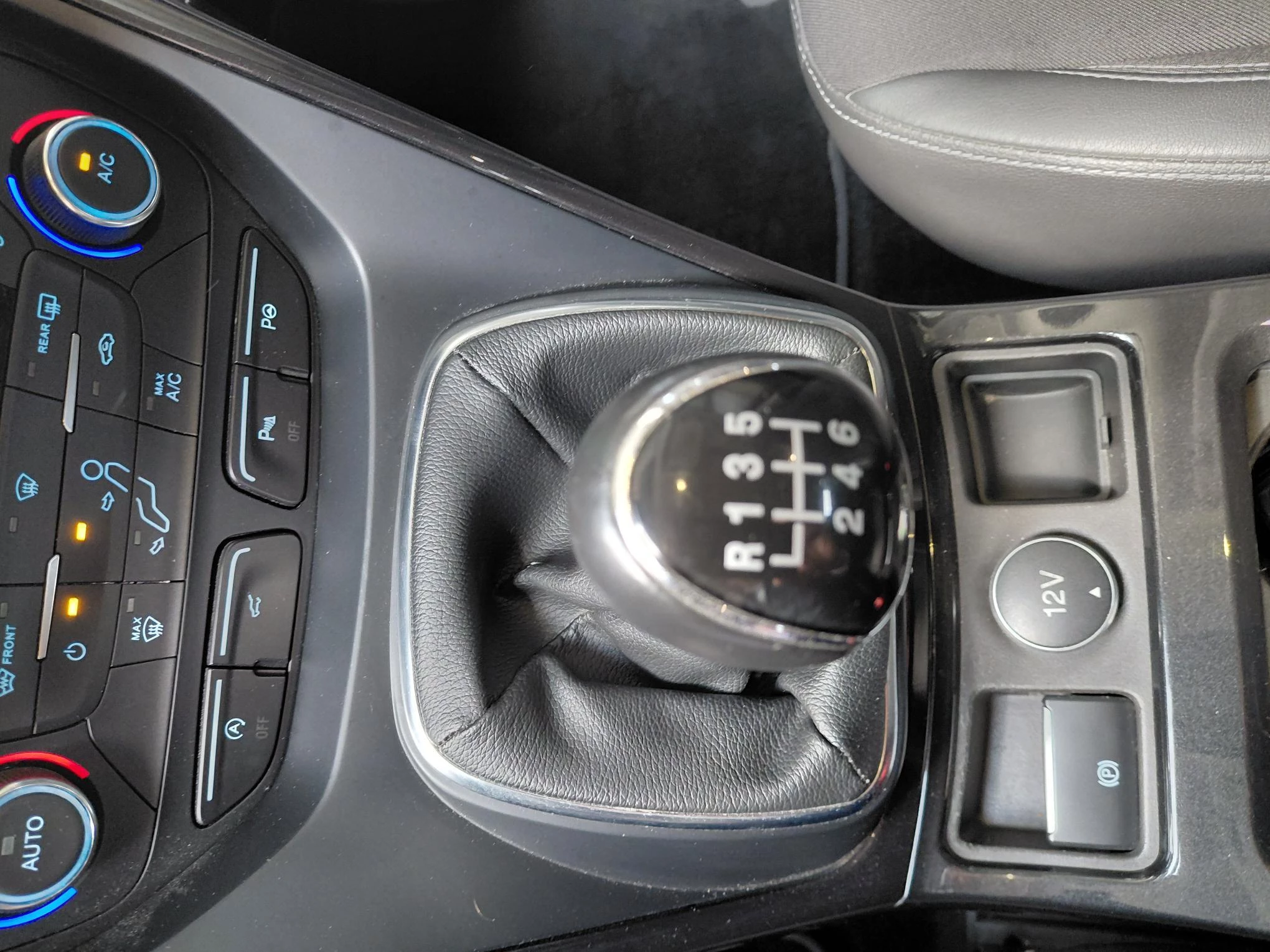 Ford Kuga 1.5i EcoB. 110kW S/S Business Ed.+
