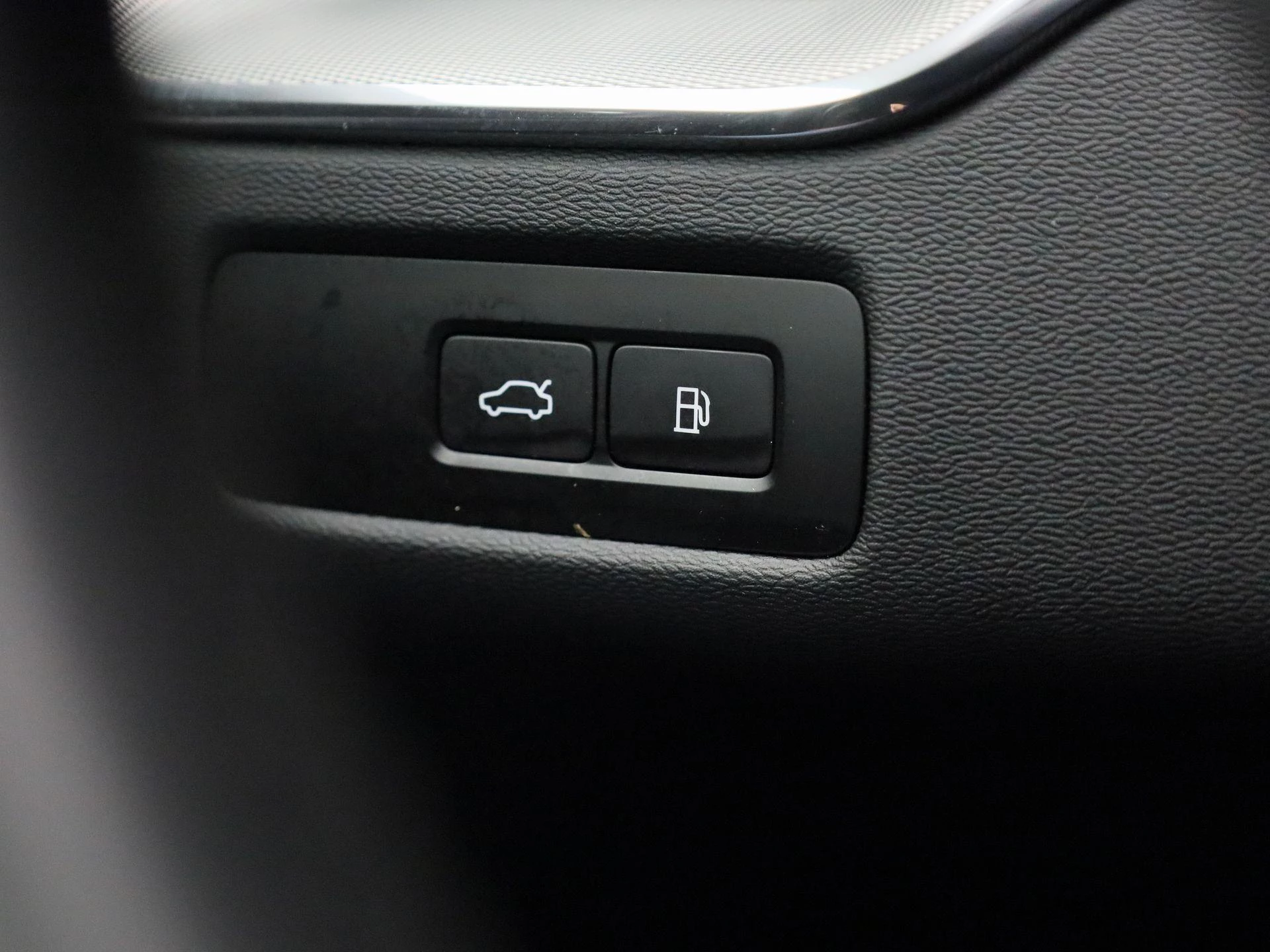 Volvo-XC60-image-25
