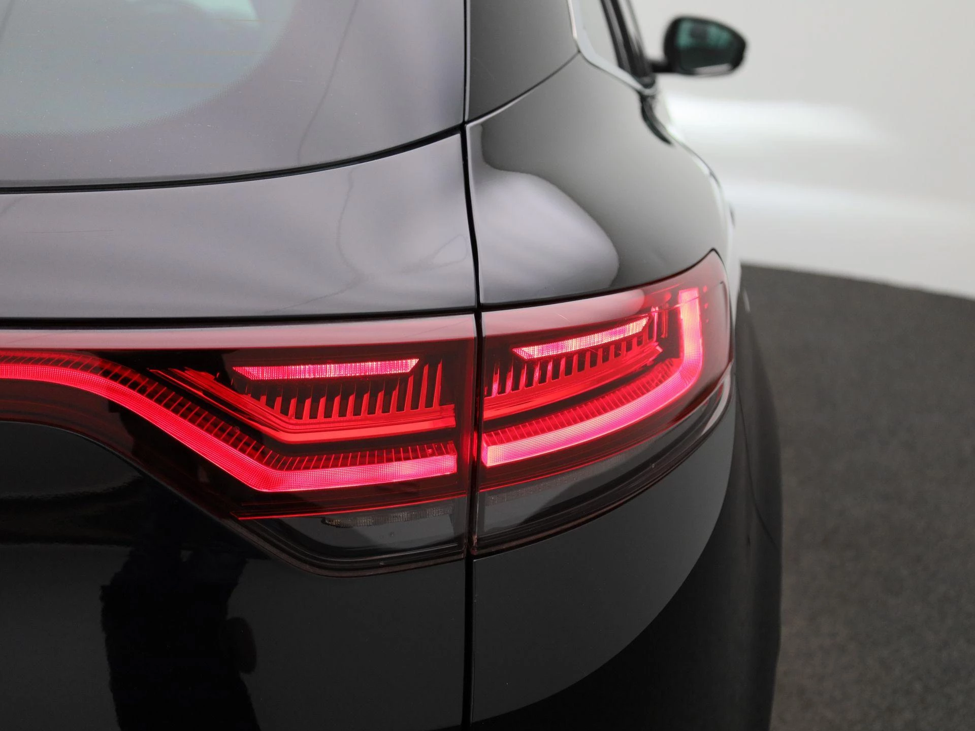 Renault-Mégane Grand Tour-image-39