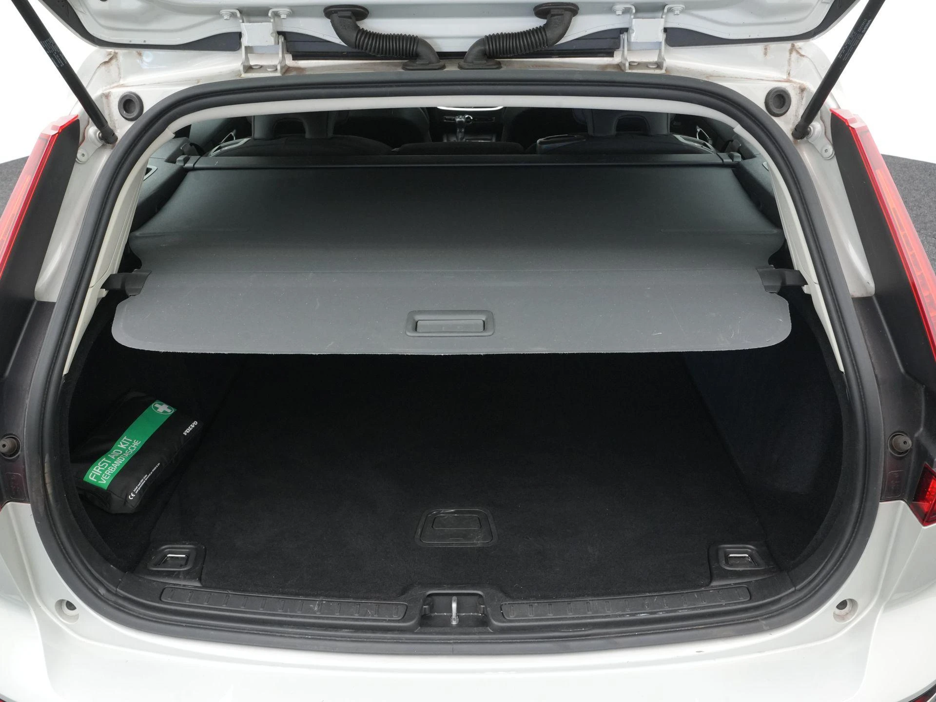 Volvo-V60-image-26