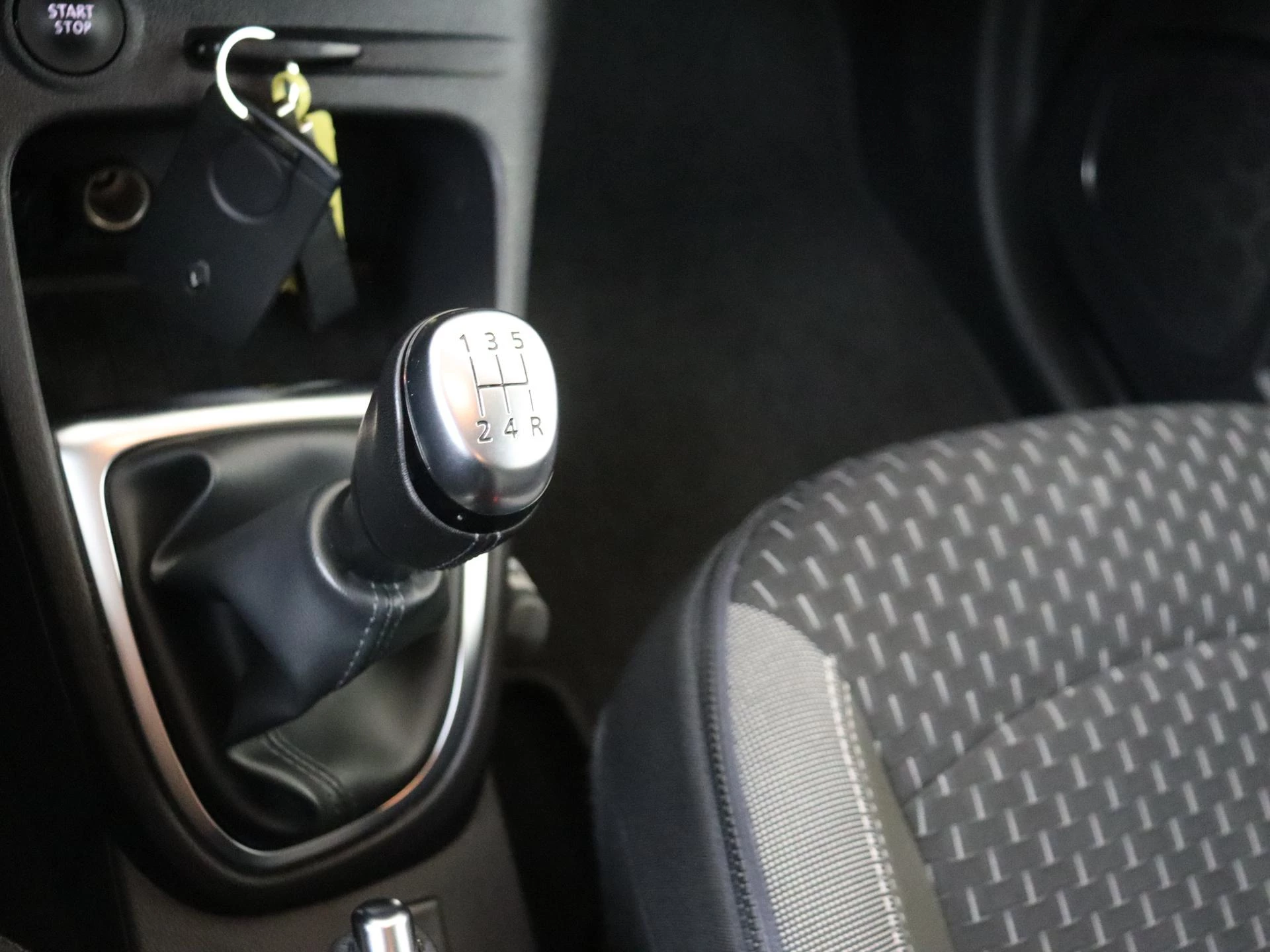 Renault-Captur-image-18