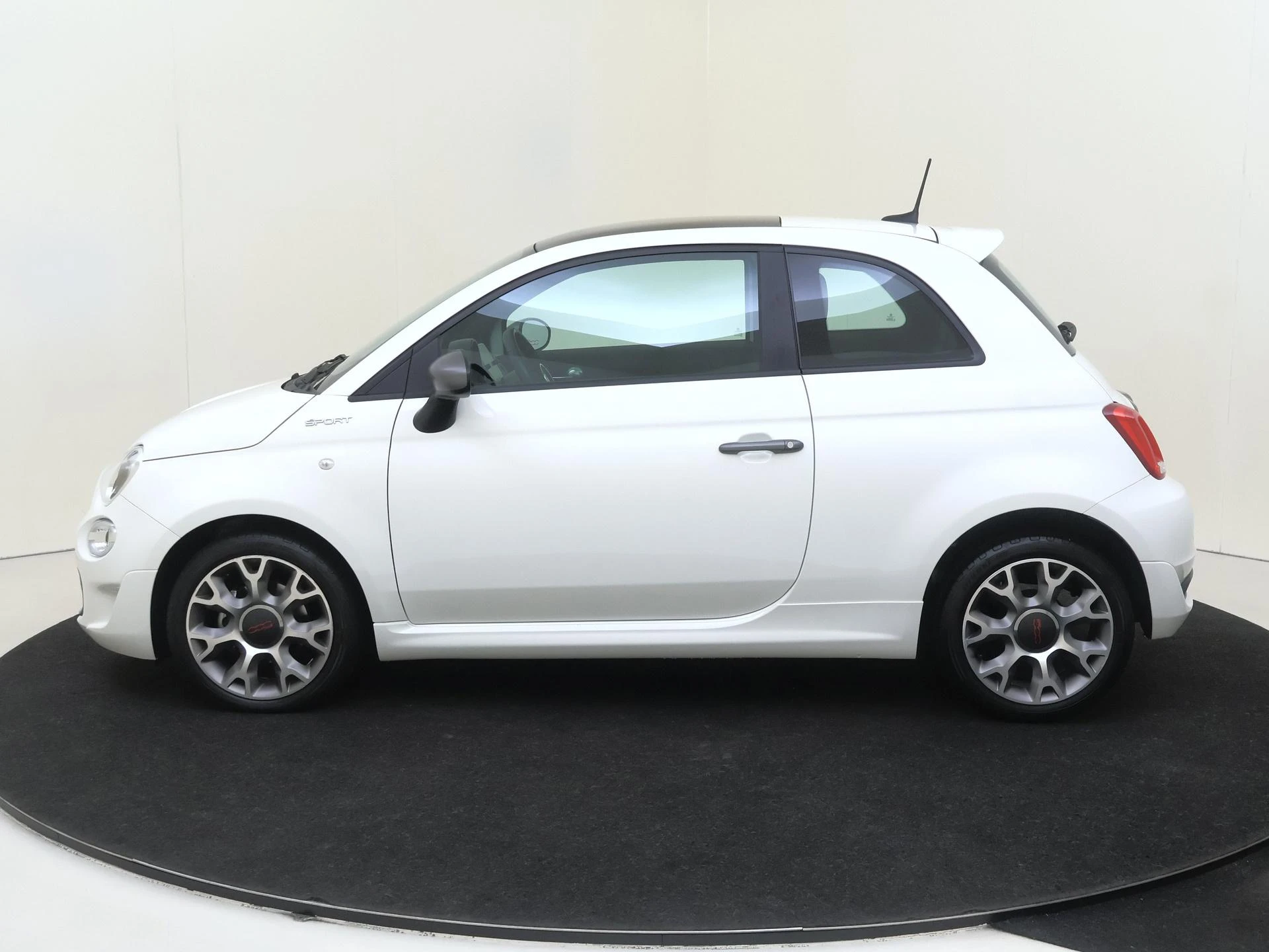 Fiat-500-image-7