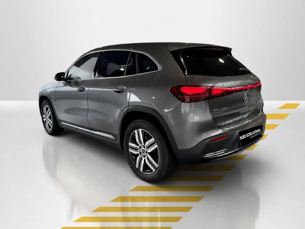 Mercedes-Benz-EQA 250-image-12