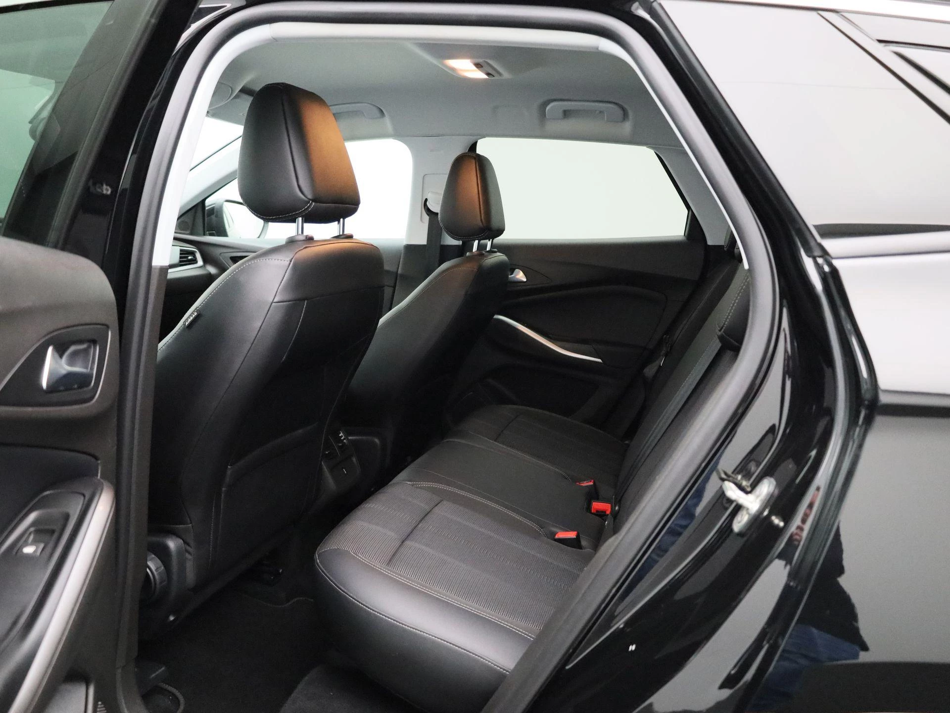 Opel-Grandland-image-9