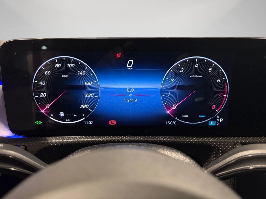 Mercedes-Benz-A-Klasse 200-image-6