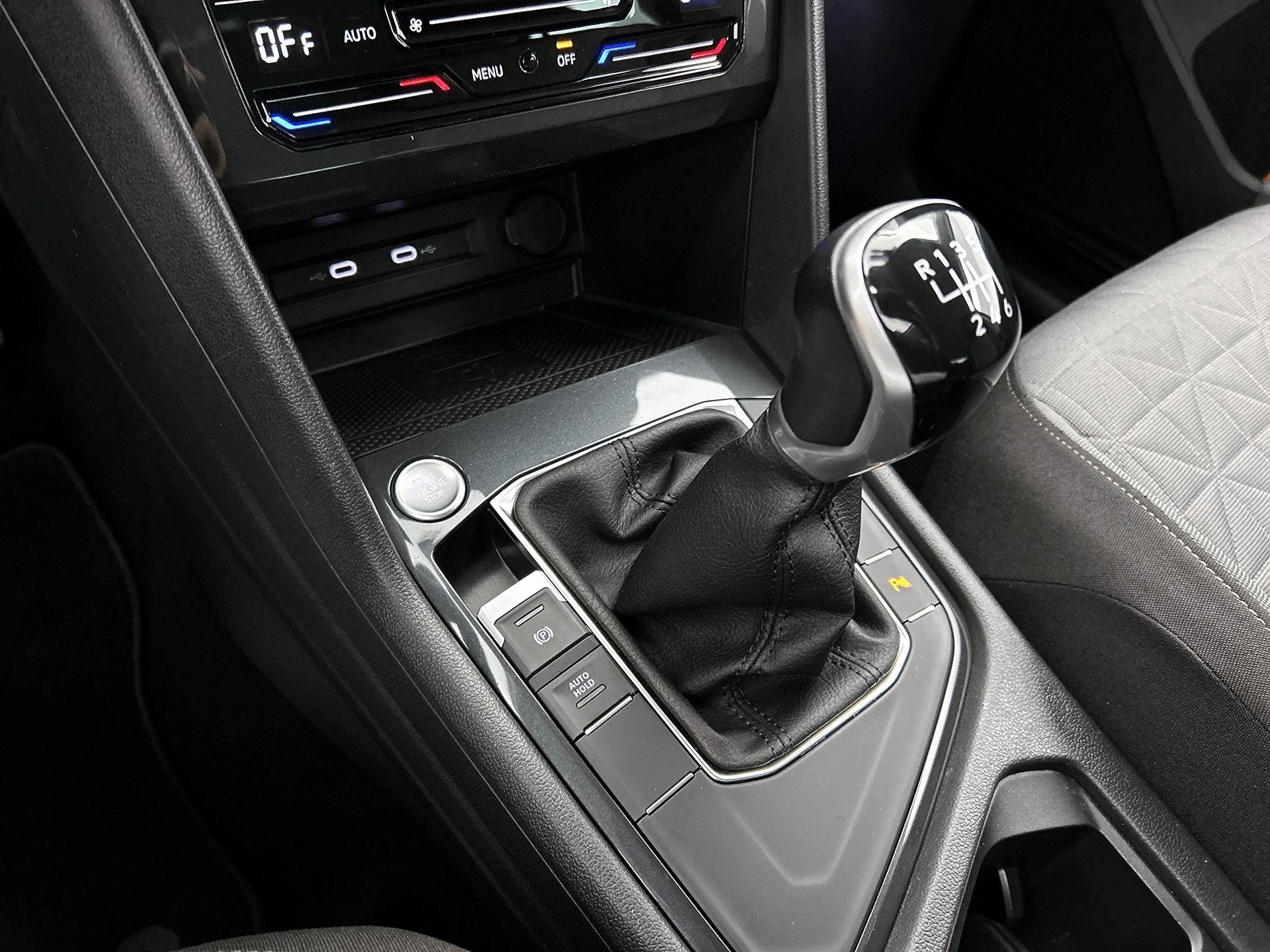 Volkswagen-Tiguan-image-8