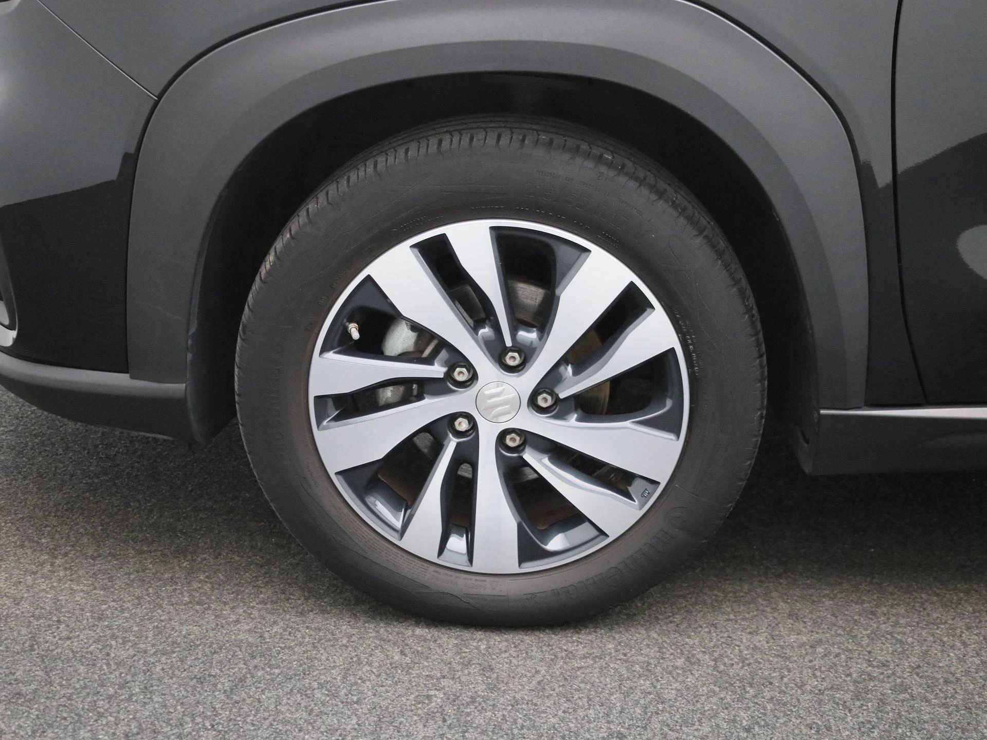Suzuki-S-Cross-image-10
