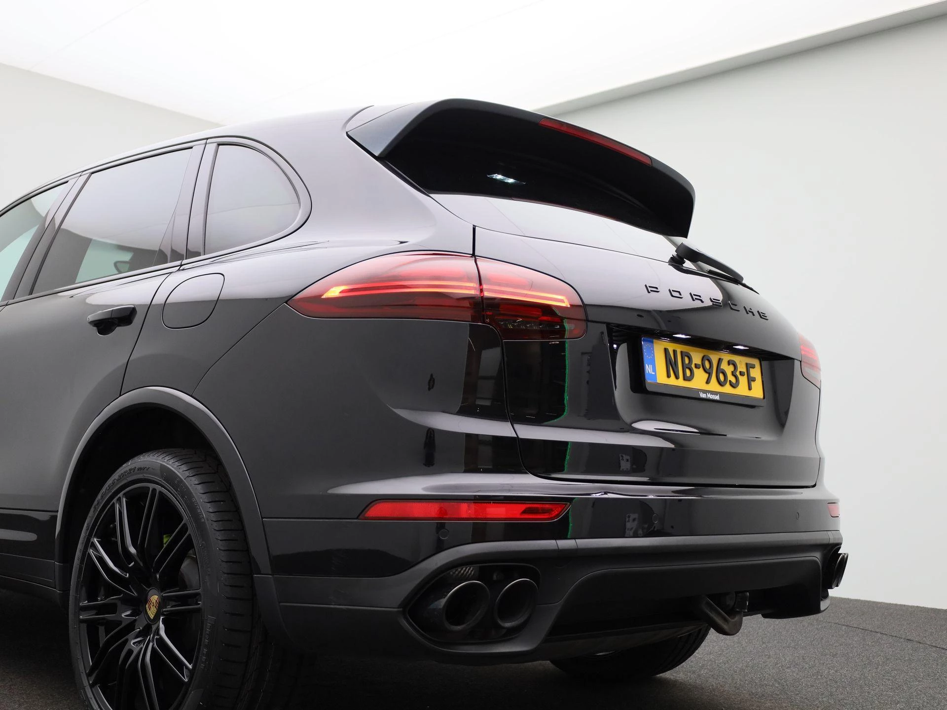 Porsche-Cayenne-image-61