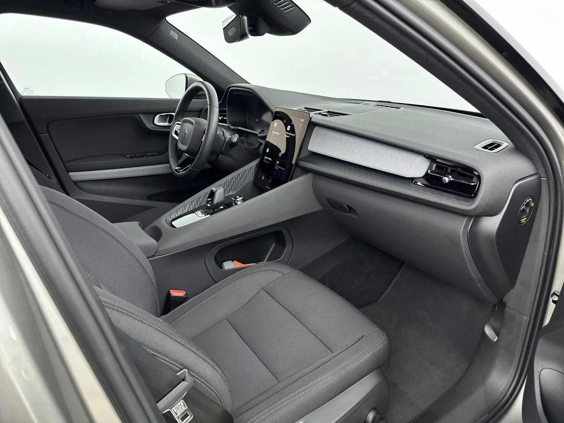 Polestar-2-image-28
