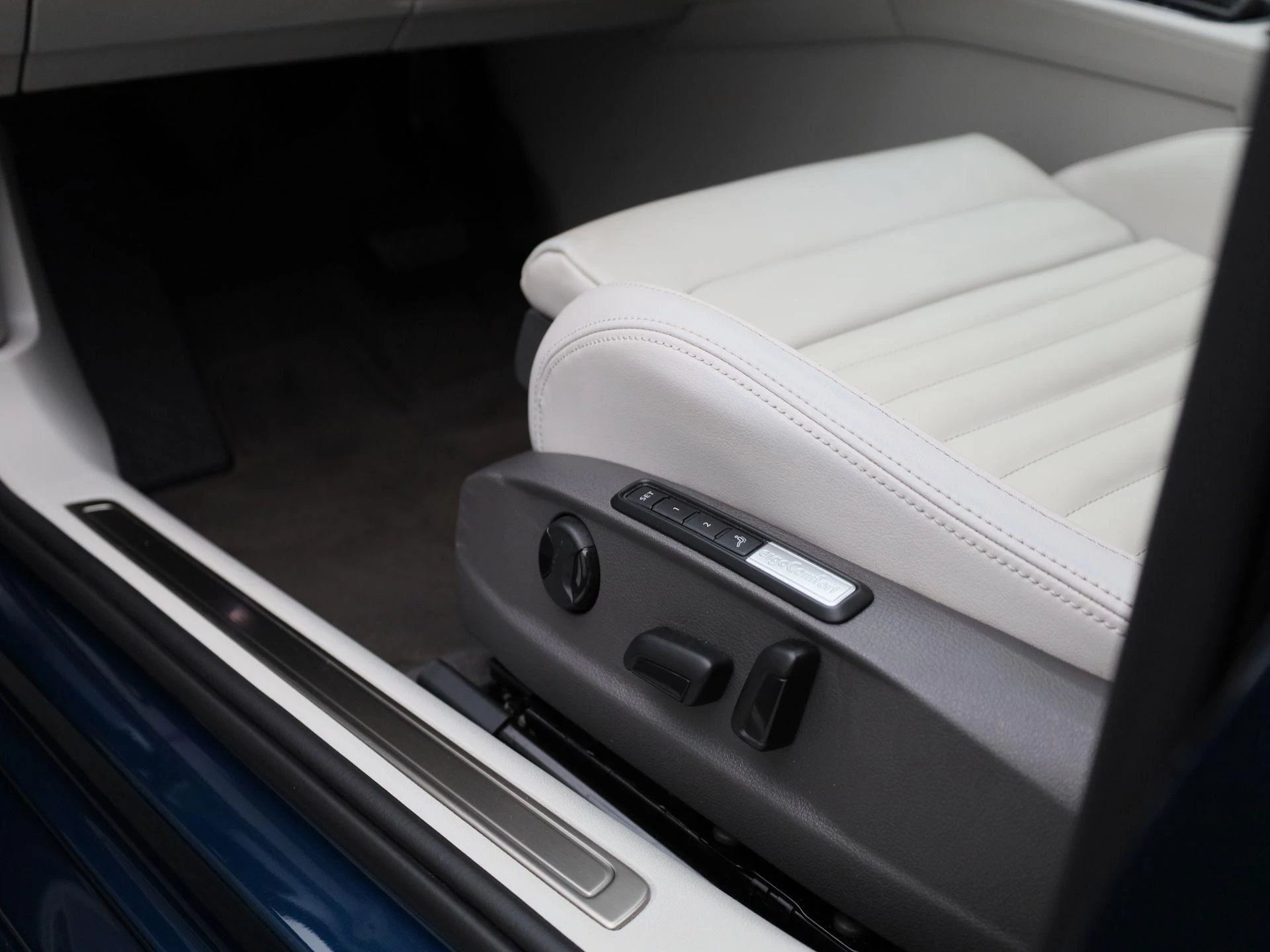 Volkswagen-Passat-image-35