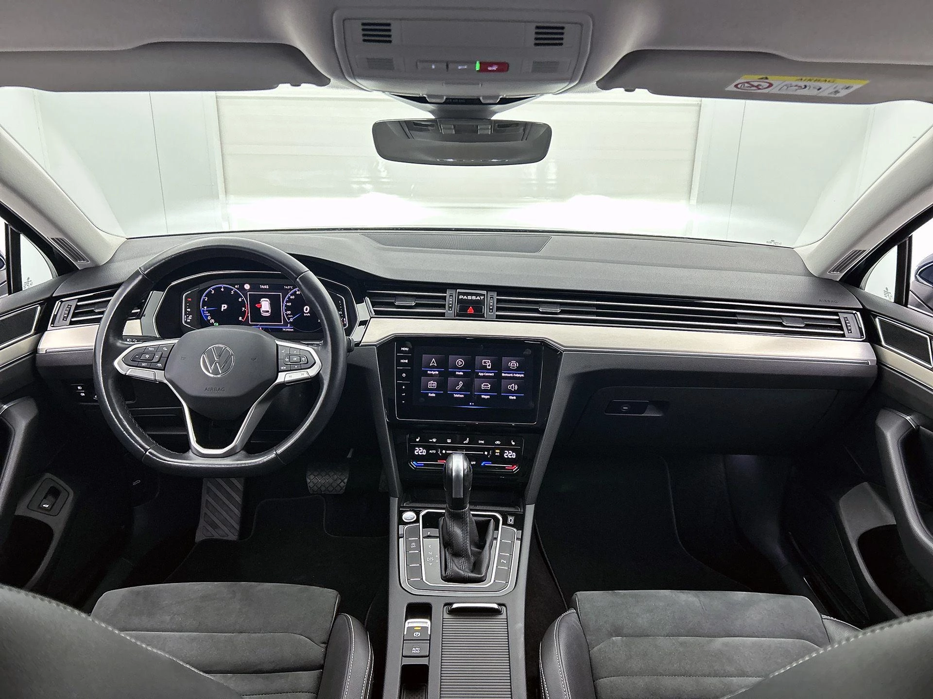 Volkswagen-Passat-image-20