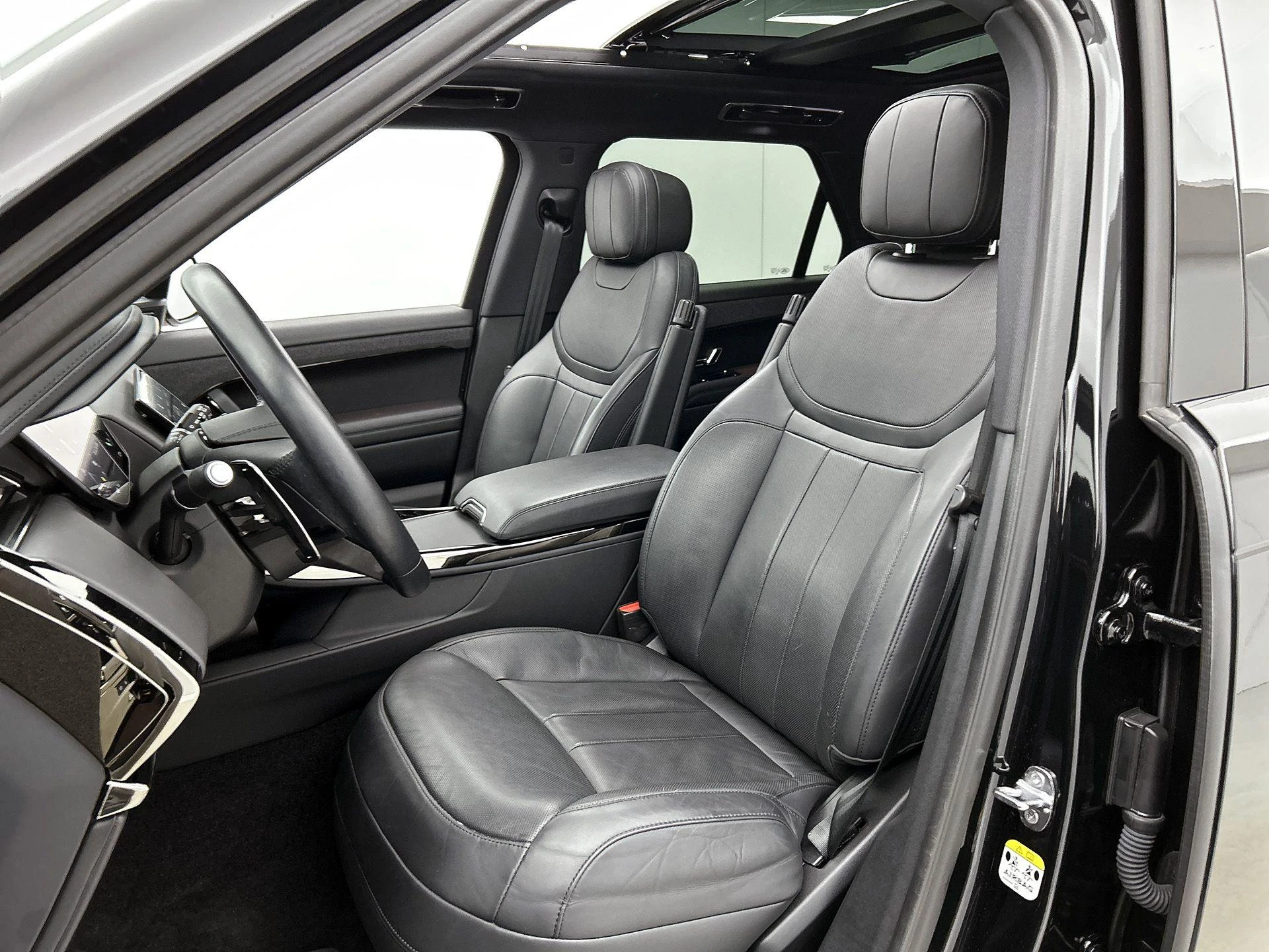 Land Rover-Range Rover Sport-image-40