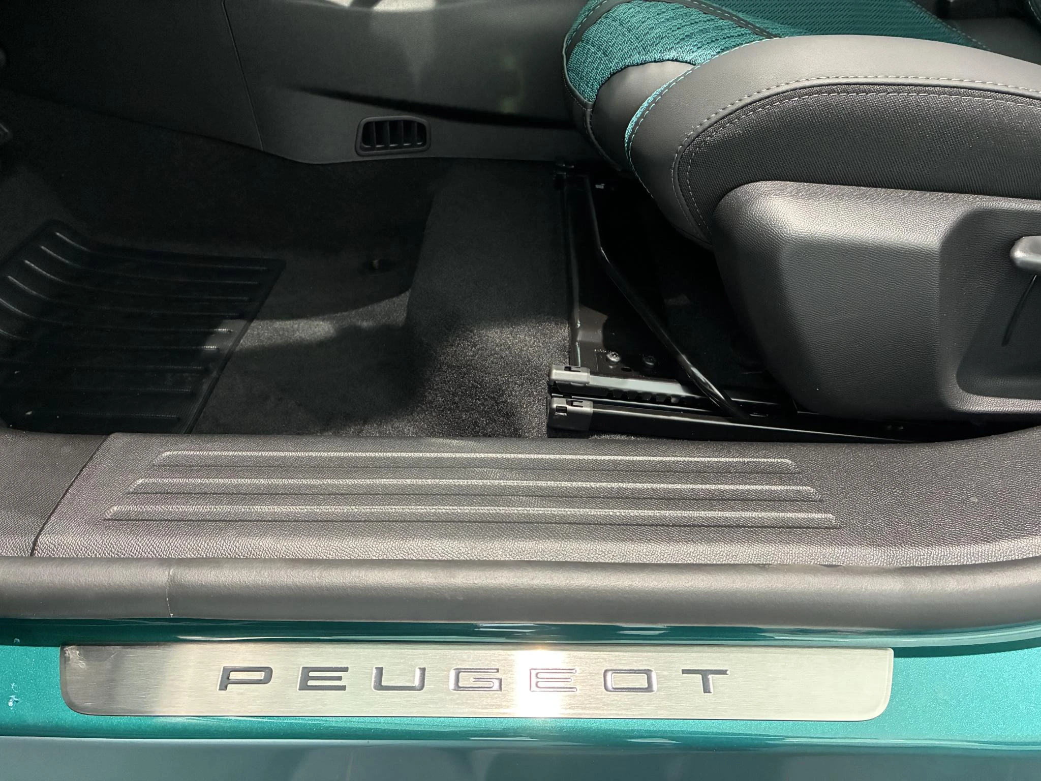 Peugeot-2008-image-32