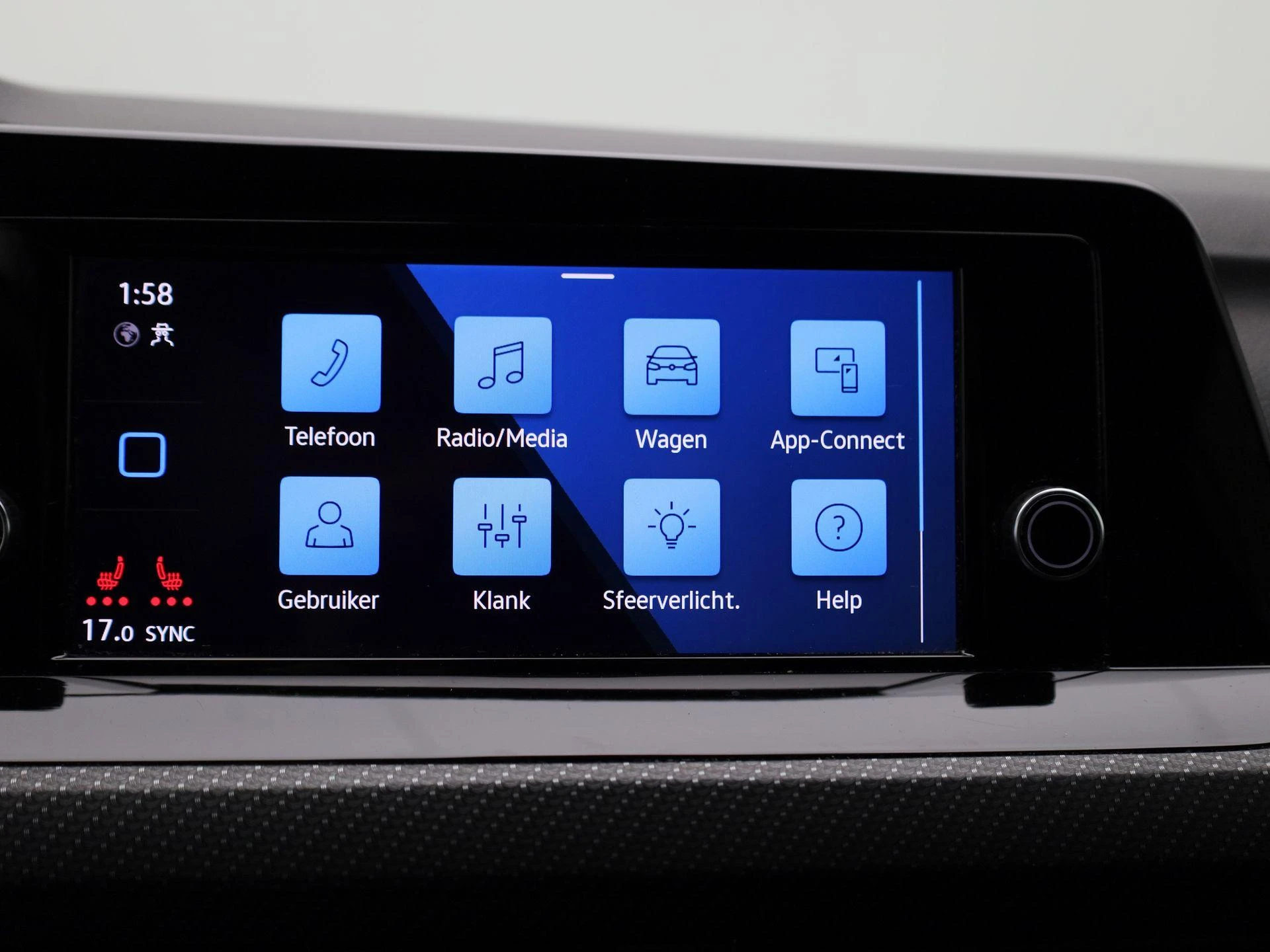 Volkswagen-Golf-image-15