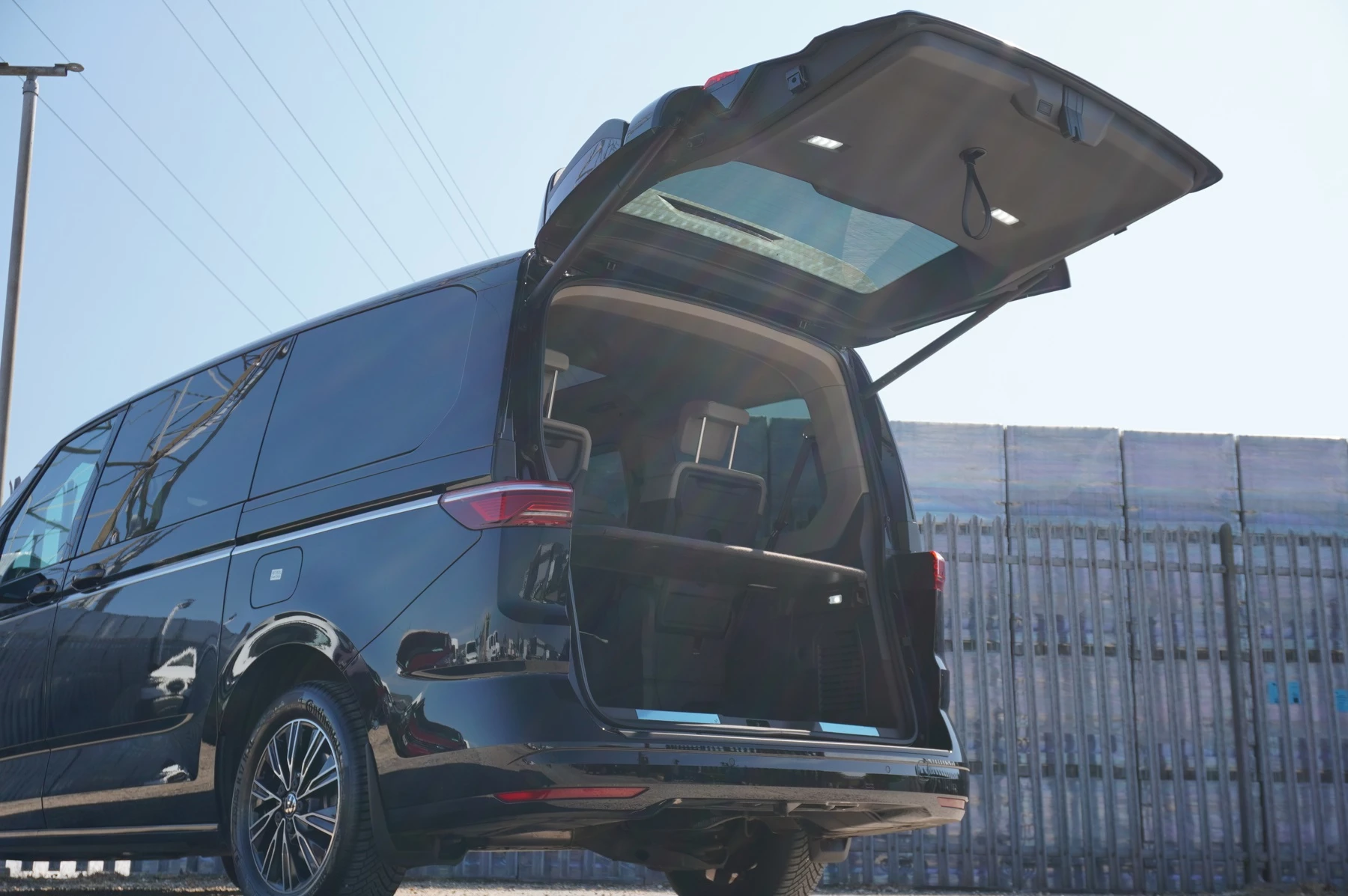 Volkswagen Multivan 2.0 TSI Style 5dr LWB DSG