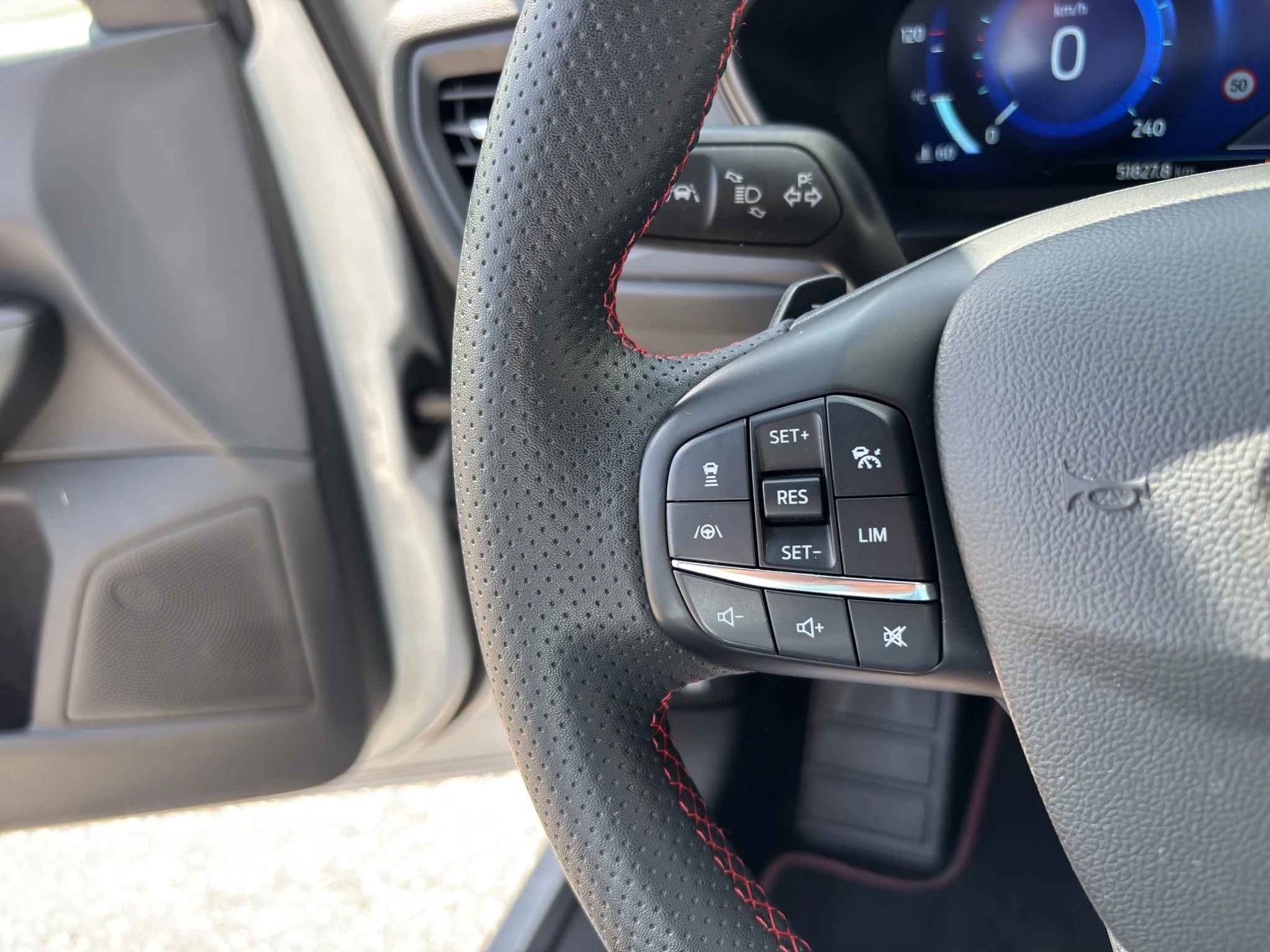 Ford Focus ST-Line 1.5 | HUD | Winter-PKt. | AHK | ACC | Matrix | RFK |