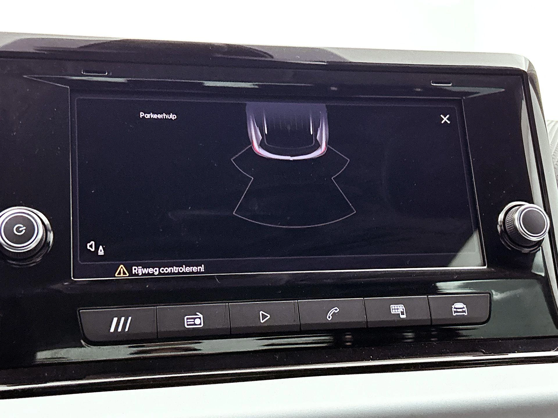 SEAT-Arona-image-10