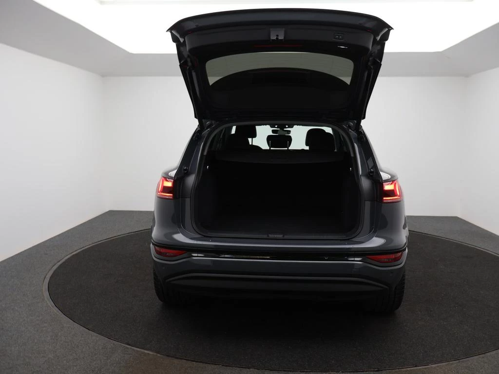 Audi Q6 e-tron e-Tron 100kWh 50 Performance Advanced 306PK *LEDER*NAVI*ZETELVERWARMING*ADAPTIVE CRUISE*DIGITAL DASHBOARD*APPCONNECT*BLTH*PDC*CA
