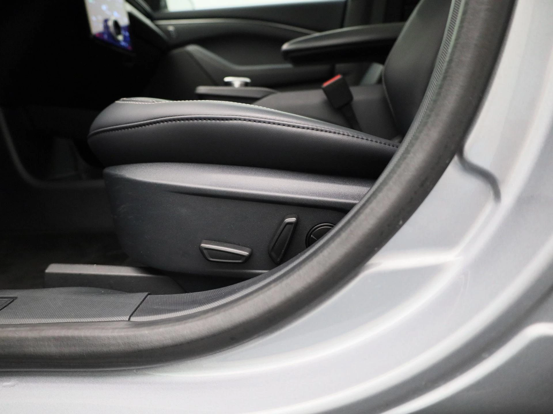 Ford Mustang Mach-E RWD 75 kWh