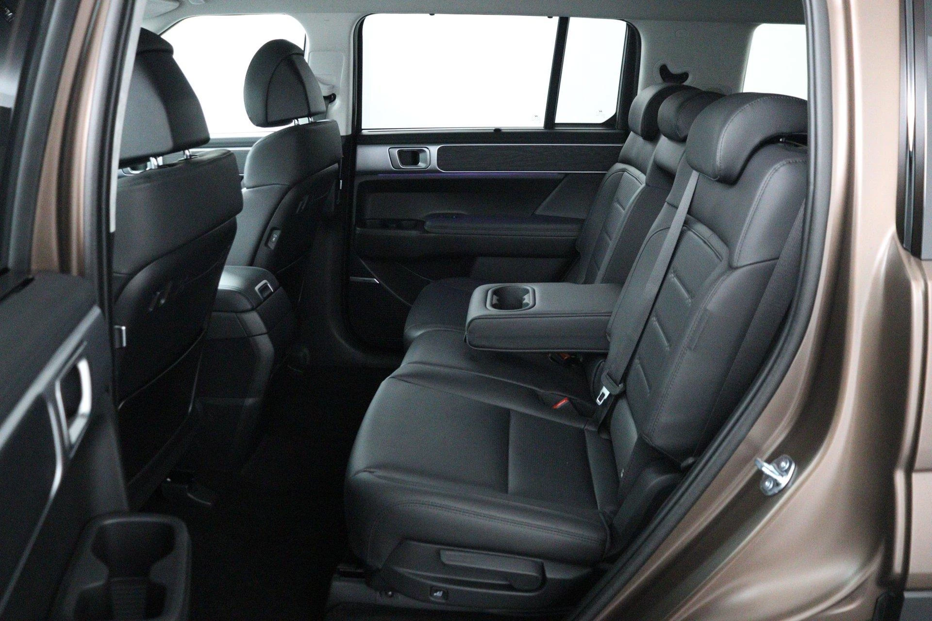 Hyundai-Santa Fe-image-43