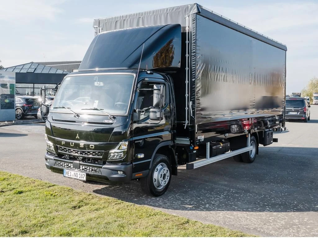FUSO-Canter-image-5