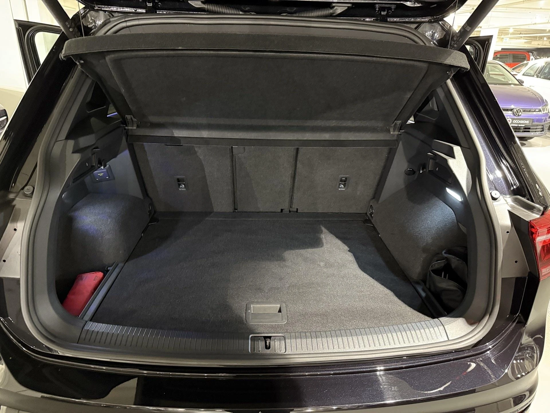 Volkswagen-Tiguan-image-11