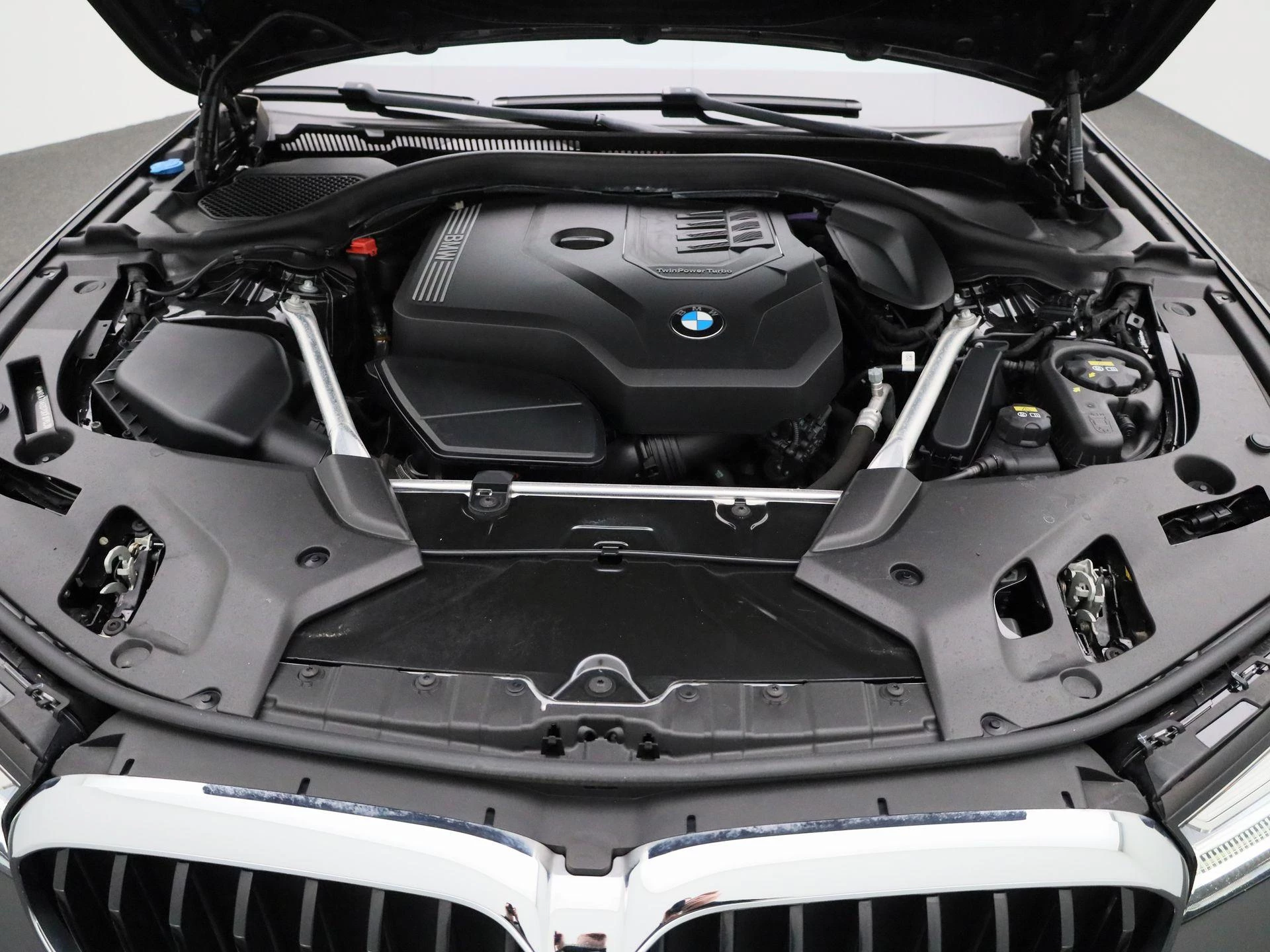 BMW-5 Serie-image-40