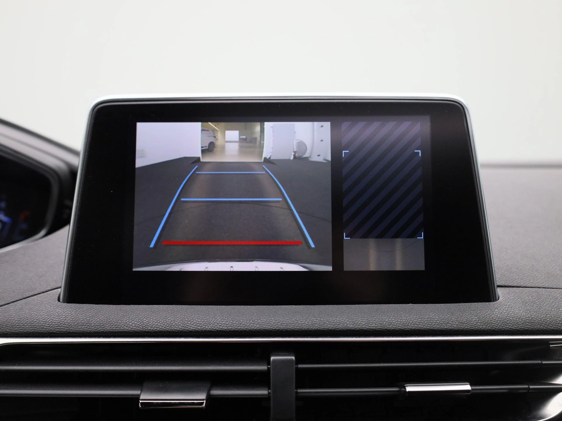 Peugeot-5008-image-30