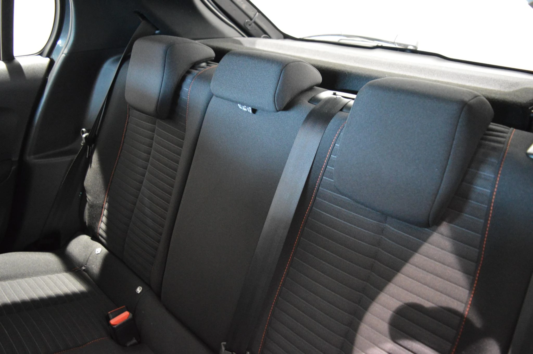 Peugeot-208-image-9