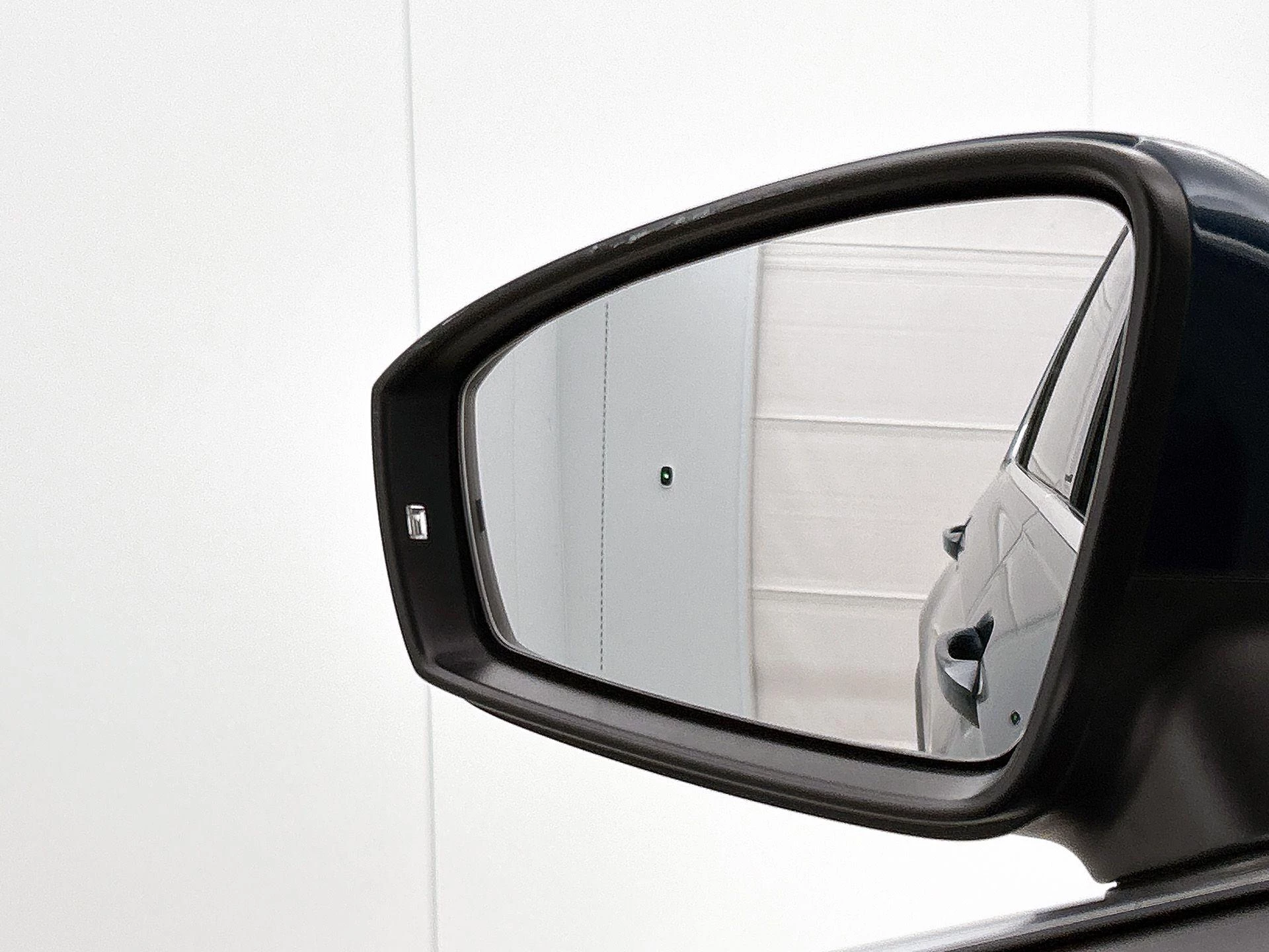 Volkswagen-Tiguan-image-14