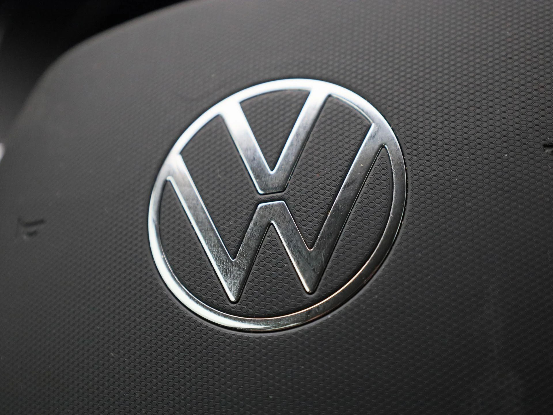 Volkswagen-Passat-image-28