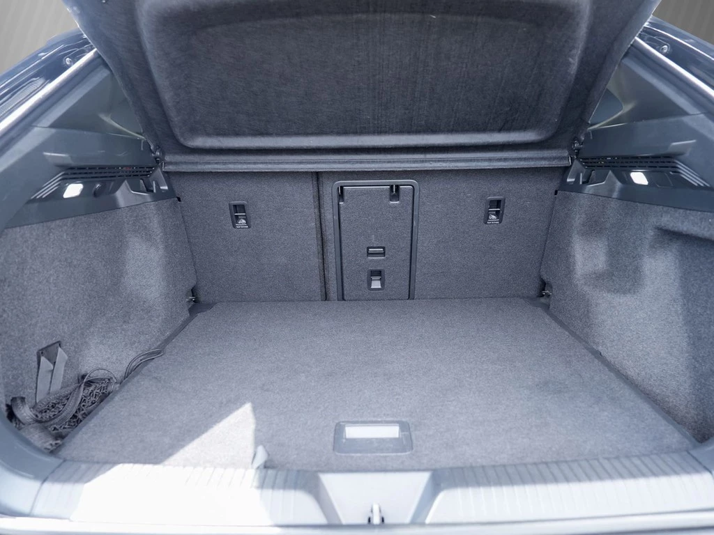Volkswagen ID.4 Pro Performance /AR-HuD/MatrixLED/Pano/Navi