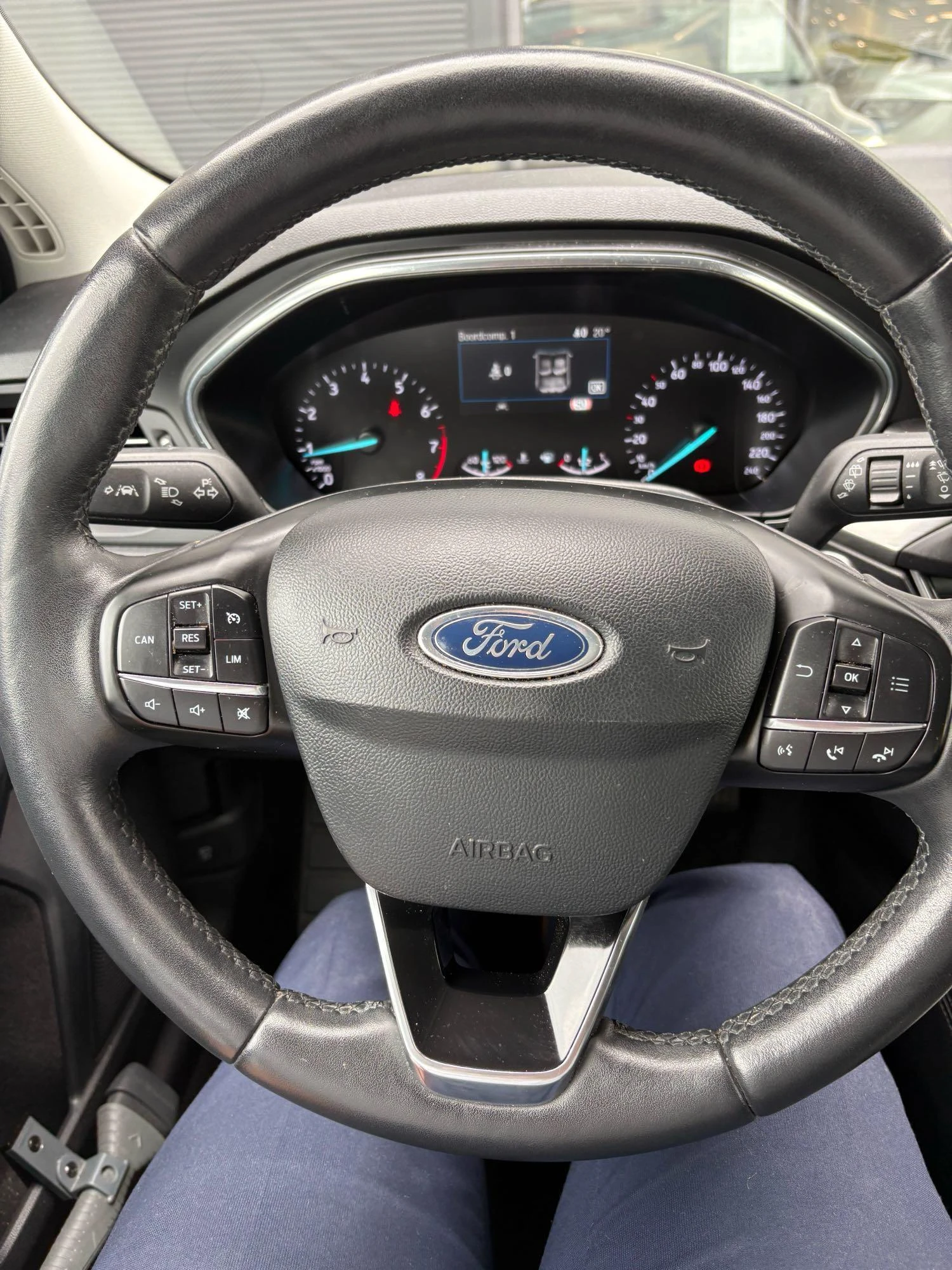 Ford-Focus-image-11