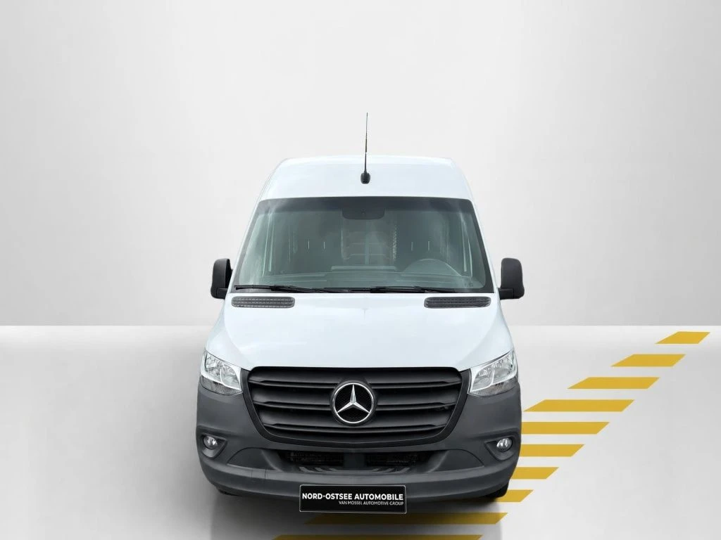 Mercedes-Benz-Sprinter 317-image-4