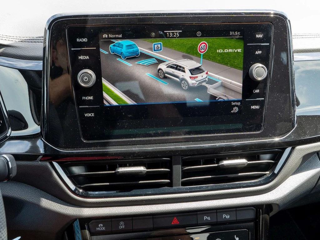 Volkswagen T-Roc 2.0 TDI DSG R-Line AHK, IQ Light, Navi